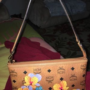 mcm visetos zip pouch